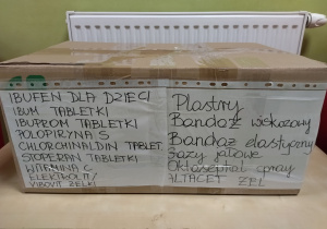 paczka z kupionymi lekami