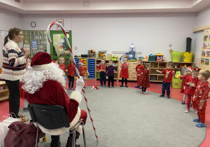 Dzieci powiedziały Mikołajowi wiersz o nim