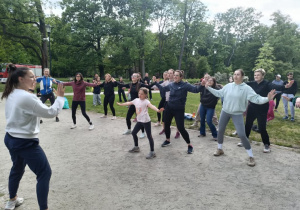 rozgrzewka przed biegiem- mamy