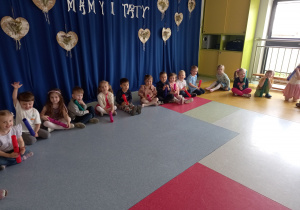 Dzieci prezentują swoje umiejętności