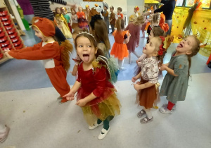 Dziewczynki w czasie zabawy