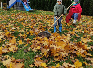 Jesień na placu zabaw