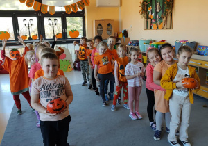 Zawody sportowe z dyniami