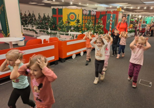 Pędzimy jak renifery.