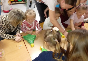 Ozdabiamy choineczki