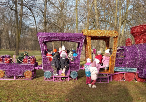 W parku zabawy w pociągu