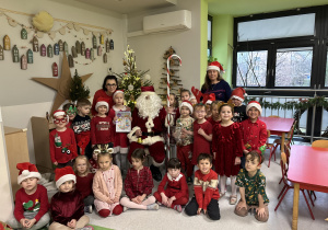 Pamiątkowe zdjęcie z Mikołajem