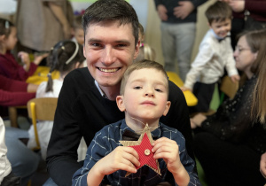 Pamiątkowe zdjęcie z tatą