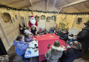 Rybki uczestniczą w warsztatach