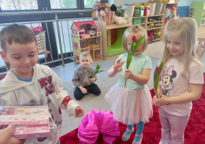 Marcel z Helenką i Wiktorią