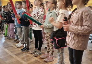 Podczas zabawy bum bum rurkami