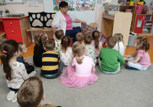 Pani pielęgniarka rozmawia z nami o zdrowiu i higienie