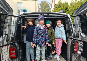Oglądanie służbowego auta